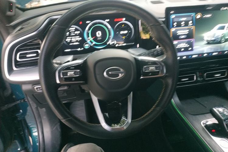 Used GAC Trumpchi GS8 2022 Linghang Series 2.0 TGDI Two-Wheel-Drive Luxury Smart Connectivity Version (7 Seats)
