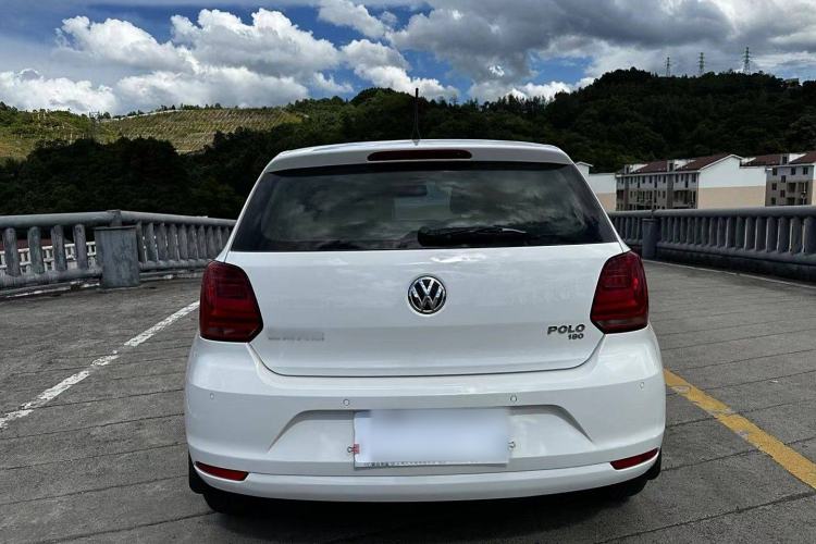 Used Volkswagen Polo 2016 1.6L Automatic Comfort Model
