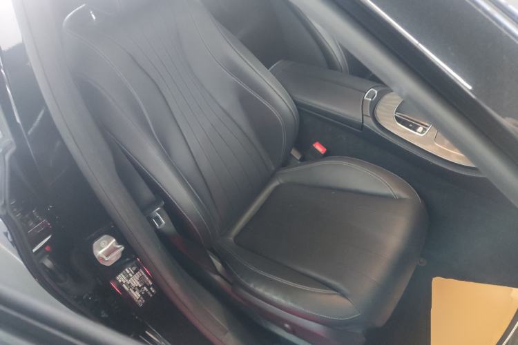 Used Mercedes-Benz E-Class New Energy 2022 Restyled E 350 e L Plug-in Hybrid Sedan
