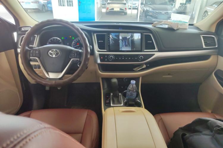 Used Toyota Highlander 2018 2.0T Four-Wheel Drive Elite Edition 7 Seats China VI Standard
