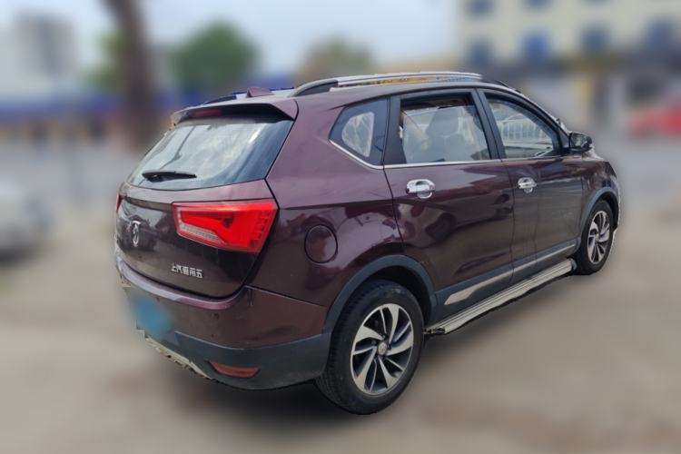 Used Baojun 560 2015 1.8L Manual Luxury Model