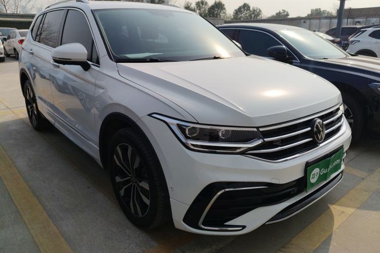 Used Volkswagen Tiguan L 2024 Outstanding Model 330TSI Automatic Two-Wheel Drive R-Line Dragon Glory Edition
