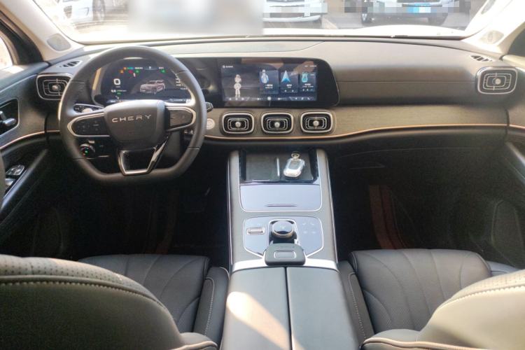 Used Chery Tiggo 9 2023 2.0T Dual-Clutch Two-Wheel Drive Luxury Edition 5 Seats
