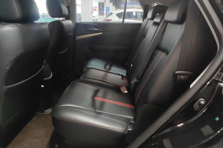 Used BYD S7 2015 2.0T Automatic Prestige Model
