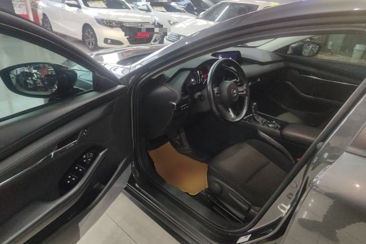 Used Mazda Mazda 3 Axela 2021 2.0L Automatic ZhiXuan Edition
