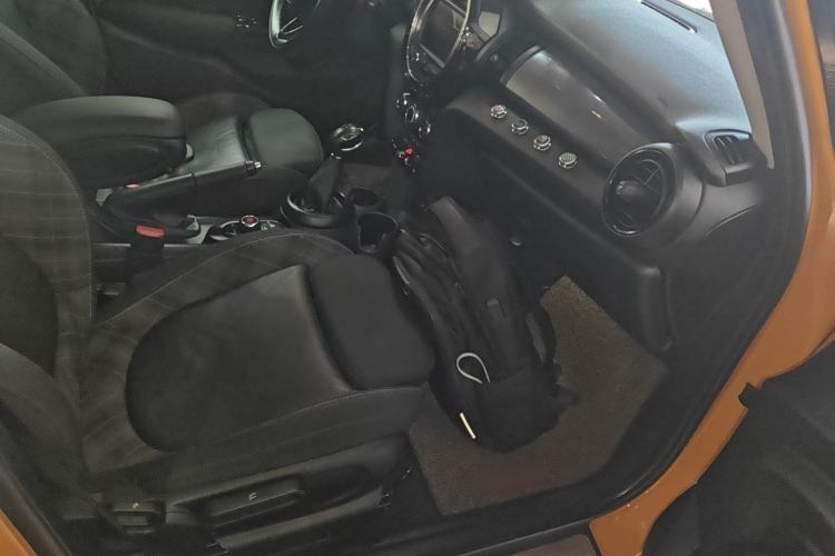 Used  MINI 2016 1.5T COOPER Five-Door Edition
