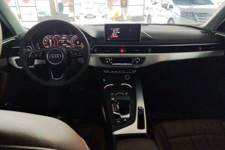 Used Audi A4L 2019 40 TFSI Fashion Version China V
