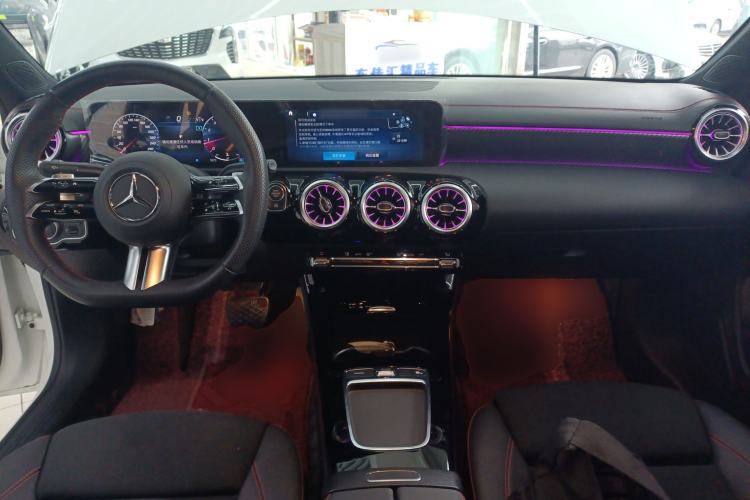 Used Mercedes-Benz A-Class 2024 Updated A 200 L Fashion Version
