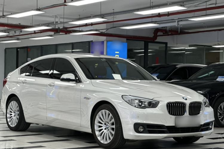Used BMW 5 Series GT 2014 535i Leading Model
