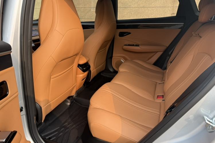 Used  L7 2025 EM-i 115km Exploration+ Edition
