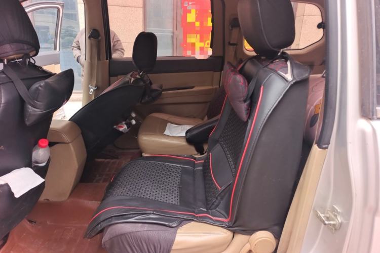 Used Wuling Hongguang 2013 1.5L Luxury Model
