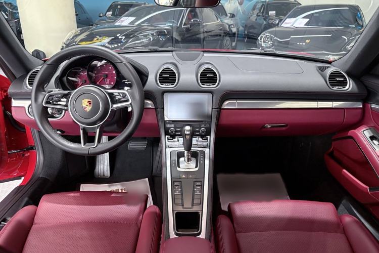 Used Porsche 718 2018 Cayman 2.0T
