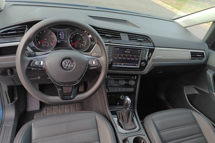 Used Volkswagen Touran 2018 Volkswagen Touran L 280TSI DSG Comfort Edition 7 Seats China V Emission Standard
