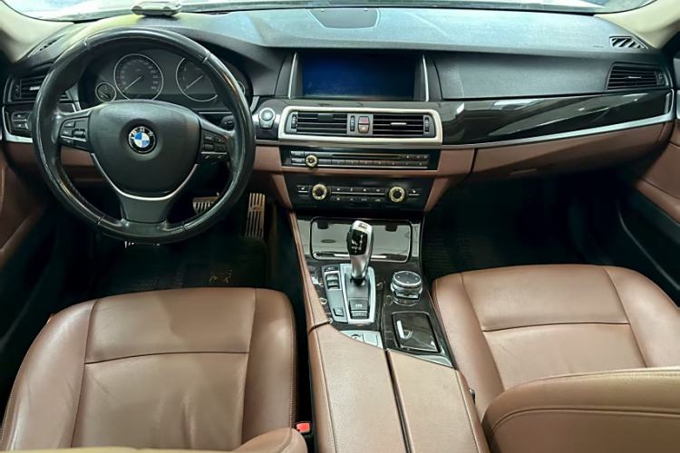 Used BMW 5 Series 2017 525Li Leading Model
