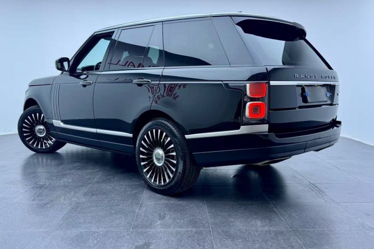 Used Land Rover Range Rover 2022 3.0 L6 360 PS Grand Edition
