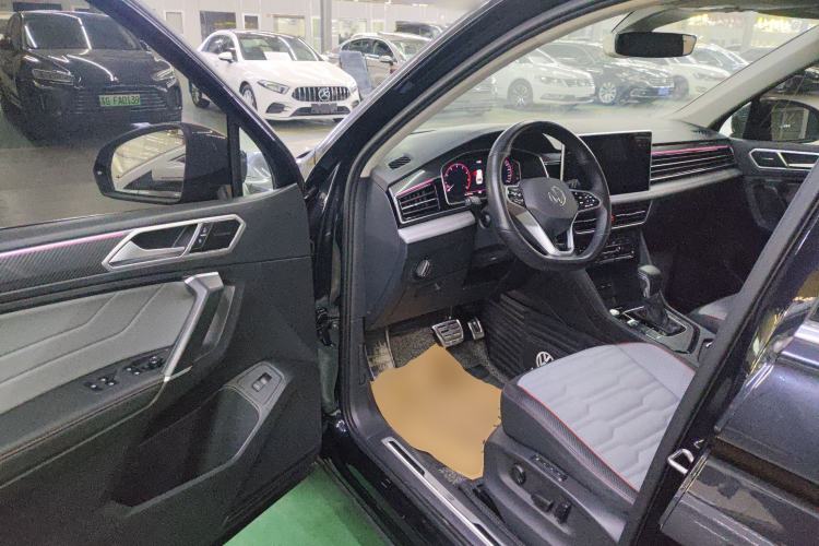 Used Volkswagen Tiguan L 2023 330TSI Automatic Two-Wheel Drive R-Line Flagship Edition