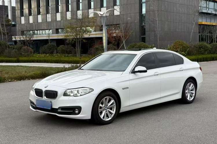 Used BMW 5 Series 2014 520Li Elegant Model
