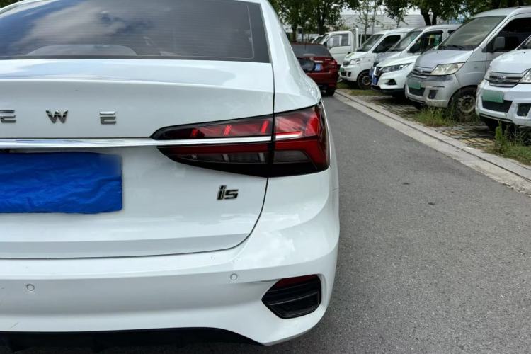 Used Roewe i5 2021 1.5L CVT Diamond Edition