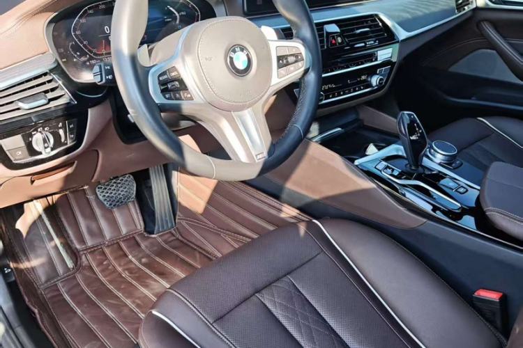 Used BMW 5 Series 2022 530Li Leading Model M Sport Package
