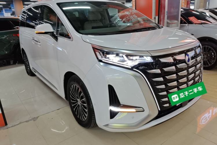 Used Denza D9 2022 DM-i 970 Four-Wheel Drive Flagship Model