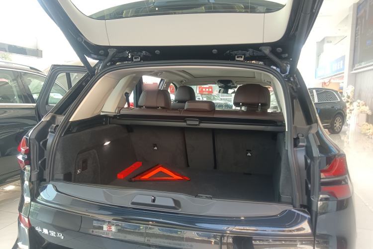 Used BMW X5 2023 xDrive 30Li Luxury M Sport Night Edition Package
