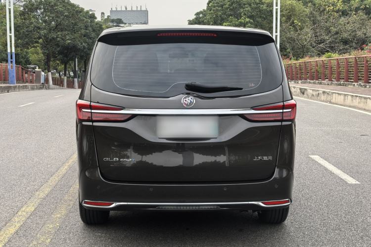 Used Buick GL8 2022 Land Cruiser Executive Class 652T Comfort Model
