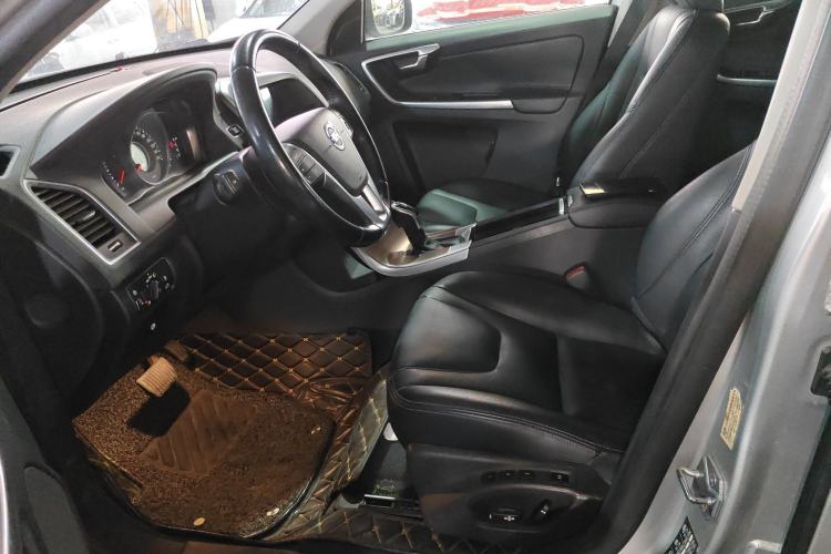 Used Volvo XC60 2015 T5 Smart Upgrade Model