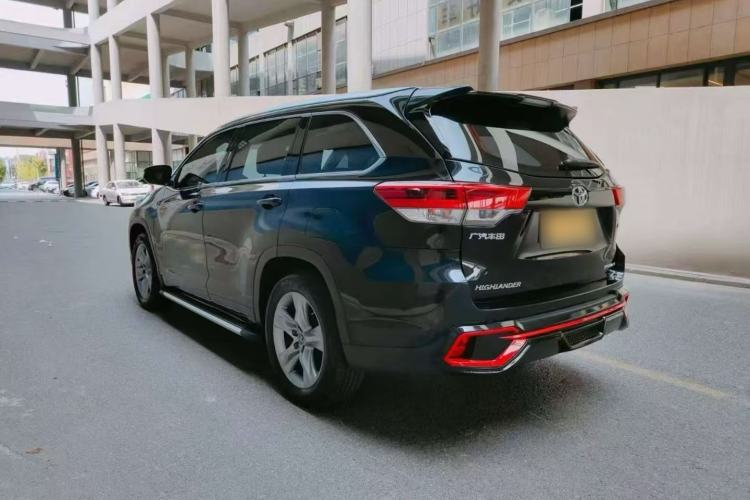 Used Toyota Highlander 2018 2.0T Four-Wheel Drive Luxury Version 7 Seats China VI Standard