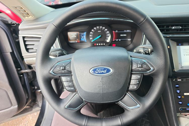 Used Ford Taurus 2017 EcoBoost 245 Luxury Model
