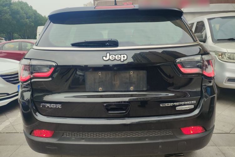 Used  Compass 2019 200T Automatic Family Edition - Connected Large Screen Version