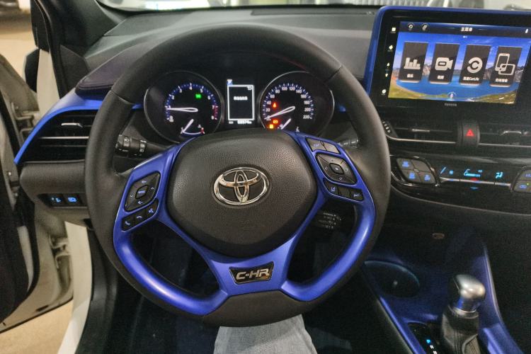 Used Toyota IZOA 2018 2.0L Yichi Version China VI Standard