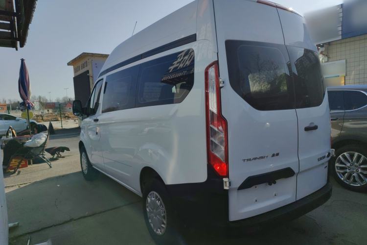Used Ford Transit 2019 2.0T Diesel Multi-Purpose Commercial Vehicle Short Wheelbase Mid-Roof Design 6-Seater China VI Standard
