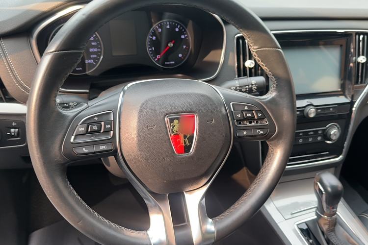 Used Roewe RX5 2016 20T Two-Wheel Drive Automatic Flagship Edition
