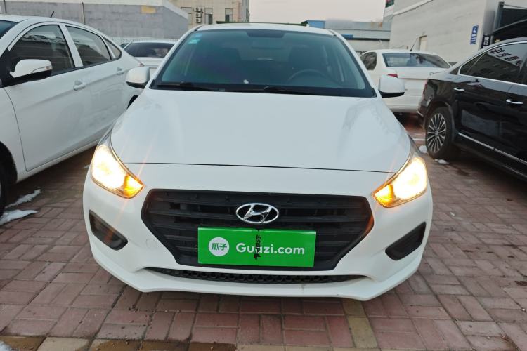 Used Hyundai Verna 2017 1.4L Manual Refreshed Version China V Standard
