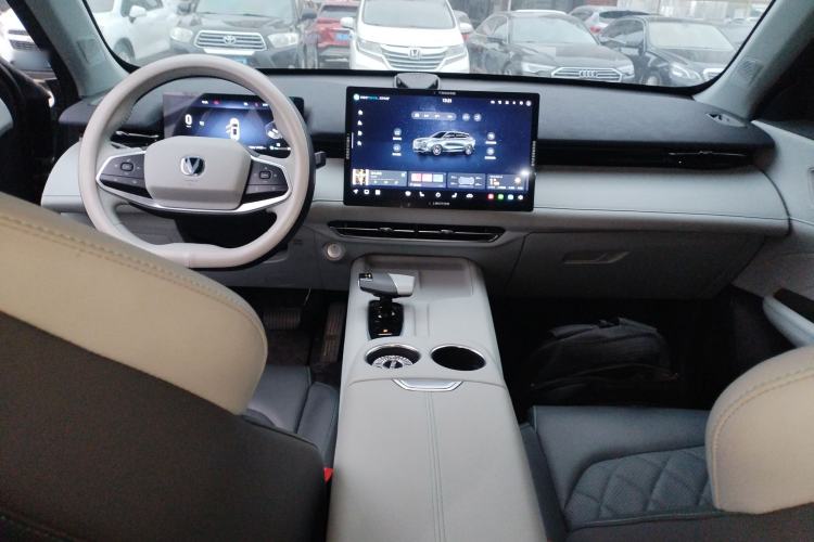 Used Changan UNI-Z New Energy 2024 Blue Whale Smart Electric iDD 125km Beyond Edition
