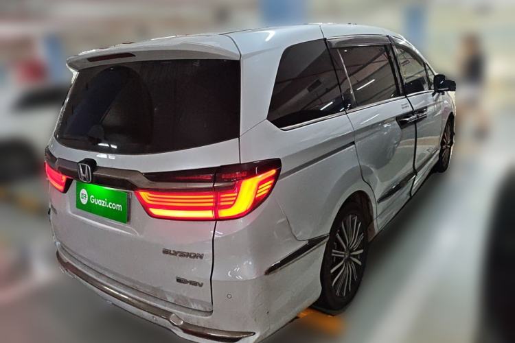 Used Honda Elysion 2024 2.0L eHEV Luxury Edition
