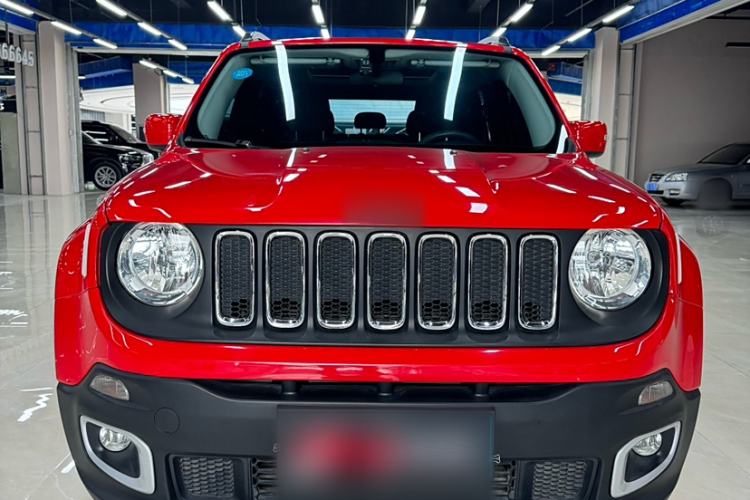 Used  Renegade 2018 Connected Large Screen Version 180T Automatic High-Energy Edition
