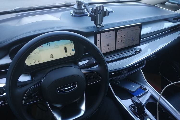 Used Geely Auto Jiajie 2023 Geely Jiaji L 1.5TD DCT Luxury Model
