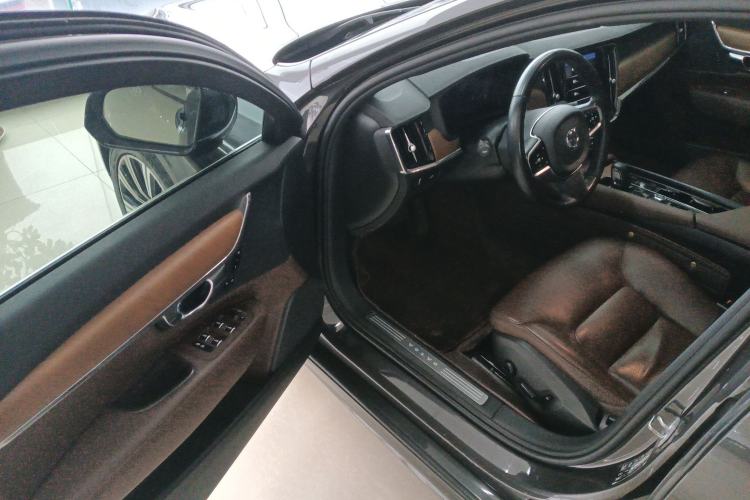 Used Volvo S90 2021 B5 Zhiyi Luxury Edition
