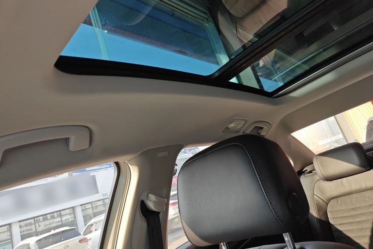 Used Volkswagen Magotan 2017 330TSI DSG Luxury Model
