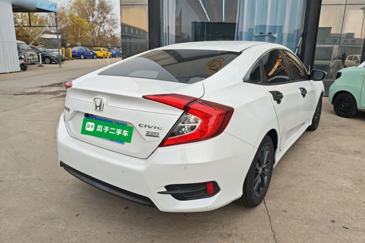 Used Honda Civic 2016 220TURBO CVT Prestige Edition
