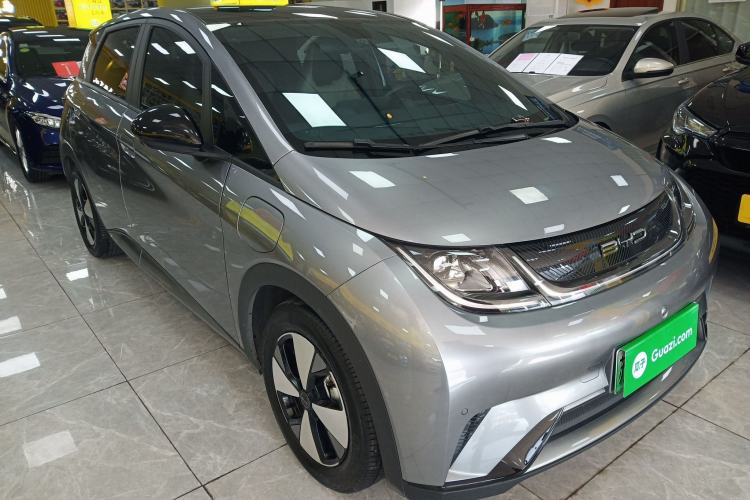 Used BYD Dolphin 2023 420 km Fashion Edition
