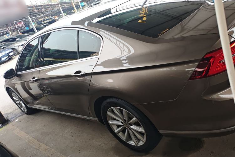 Used Volkswagen Magotan 2019 330TSI DSG Leading Model China VI Standard