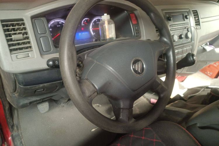 Used Foton Scenic G7 2017 2.0L Long-Wheelbase Commercial Van High Roof 2 Seats 4Q20M
