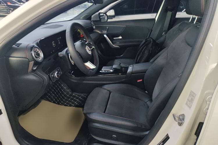 Used Mercedes-Benz A-Class 2022 Revised Version A 200 L Sport Sedan Fashionable Style
