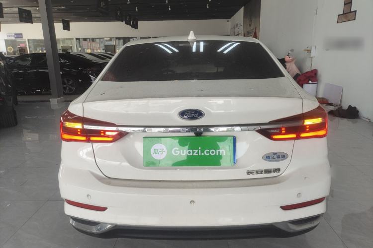 Used Ford Escort 2021 1.5L Automatic Diamond Edition