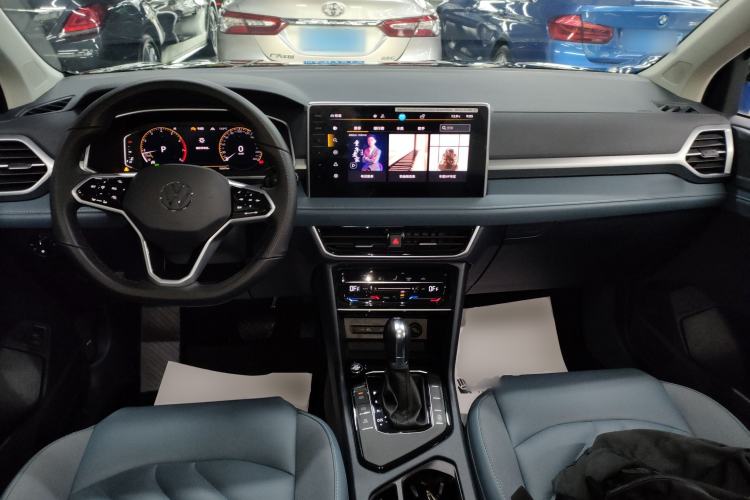 Used Volkswagen Tharu 2023 300TSI Two-Wheel-Drive Full Moon Edition