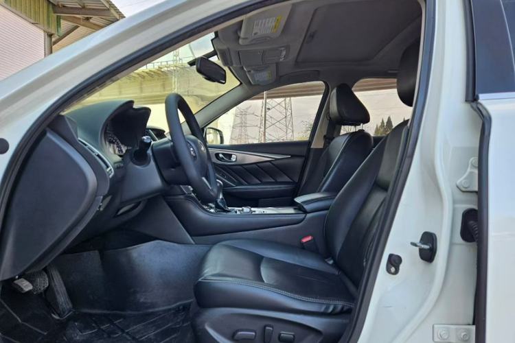 Used Infiniti Q50L 2016 2.0T Enjoyment Edition
