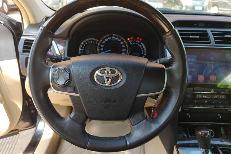 Used Toyota Camry 2015 2.0G Premier Edition
