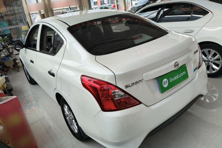 Used Nissan Sunny 2015 1.5XE Manual Comfort Edition